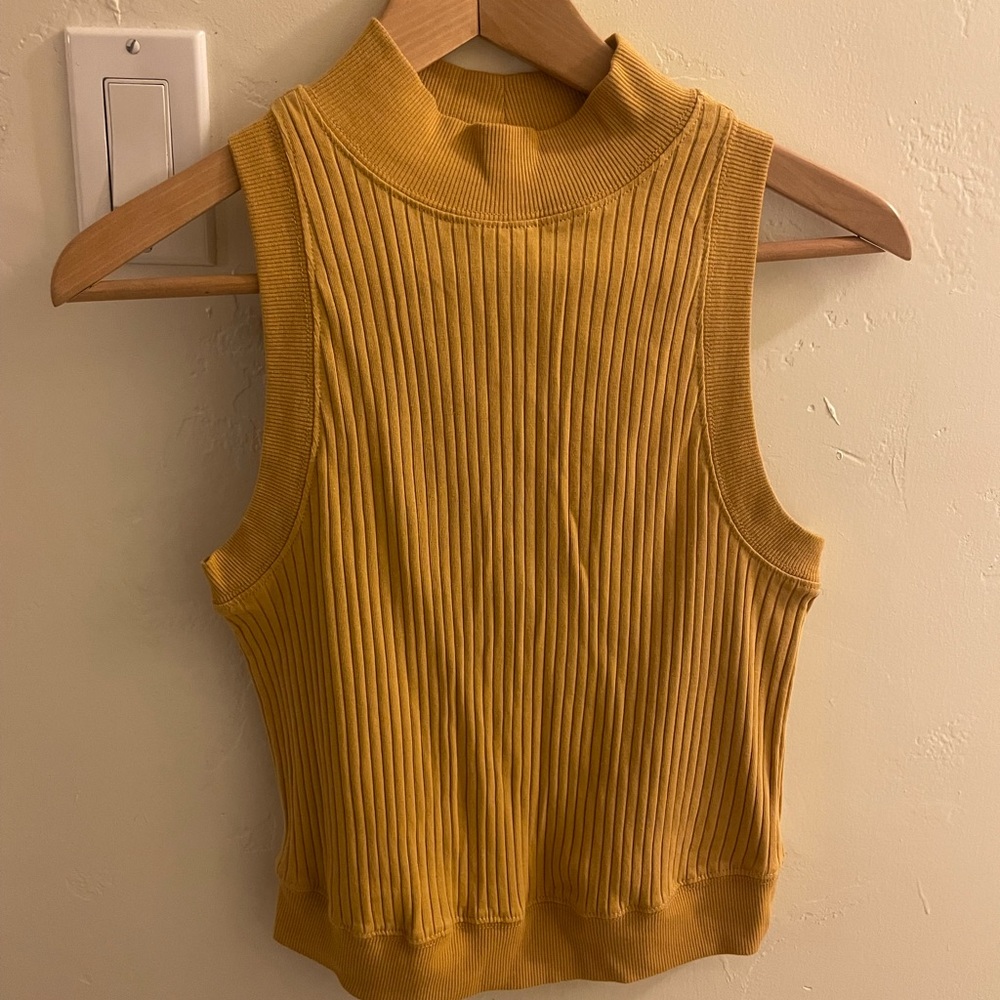 Mustard yellow sleeveless crop top
